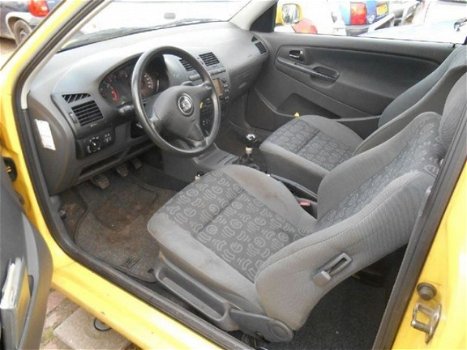 Seat Ibiza - 1.4 16v signo 55kW nw apk airco - 1