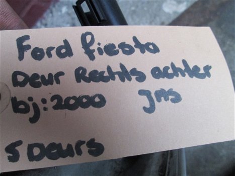 Ford Fiësta 2000 5 deurs Portier rechtsachter Sloopauto inkoop Den haag - 2