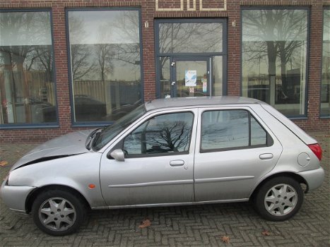 Ford Fiësta 2000 5 deurs Portier linksvoor Sloopauto inkoop Den haag - 3