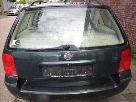 Volkswagen Passat 2.3 VR5 bouwjaar 1999 Startmotor Sloopauto inkoop Den haag - 6