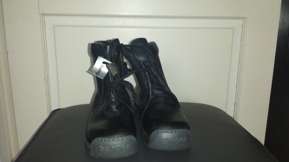 Bumper nieuwe zwarte schoenen / laarzen maat 31 - 1