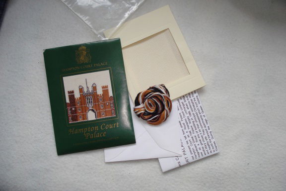 Borduurpakketje in kruissteek Hampton Court met kaart en enveloppe Inhoud voorbedrukte aida stof bor - nr. 1