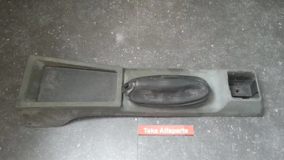 Alfa Romeo Alfetta Sedan Console Konsole Used - 0