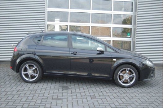 Seat Leon - 2.0 Tdi 170pk 5drs. FR - 1