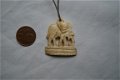 antiek hanger amulet olifant gesneden been bone geluksbrengertje - 1 - Thumbnail