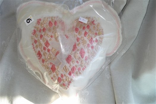Valentijnshart Handgemaakte harten van stof diverse modellen van 11 tot 28 cm Hart 1 30 cm 5 eur - 7