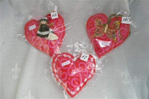 Valentijnshart Handgemaakte harten van stof diverse modellen van 11 tot 15 cm Hart 11 15 cm 3 euro H - 3