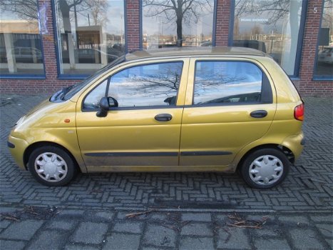 Daewoo Matiz Bj 1999 Geel Plaatwerk en Onderdelen Sloopauto inkoop Den haag - 4