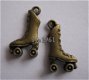 bedeltje/charm sport: rolschaats brons - 21x11 mm - 1 - Thumbnail