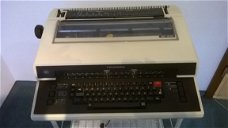 Electrische Schrijfmaschine.  Triumph SE 1010