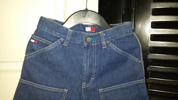 Tommy Hilfiger korte spijkerbroek bermuda met grote zakken maat 128 nieuw - 2