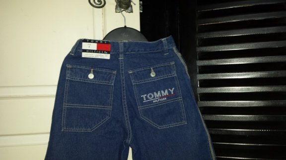 Tommy Hilfiger korte spijkerbroek bermuda met grote zakken maat 128 nieuw - 3