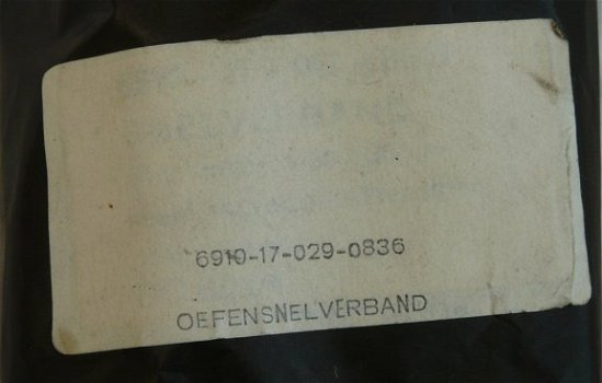 Verband Pak, Snelverband, 30x30cm, Koninklijke Landmacht, 1980.(Nr.1) - 1