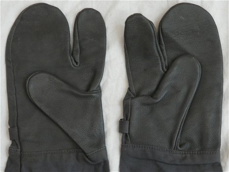Handschoenen / Overwanten, Gevechts, Koninklijke Luchtmacht, maat: 10, 1983.(Nr.1) - 4