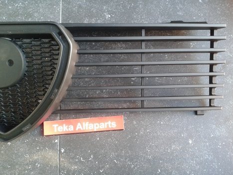 Alfa Romeo Giulietta 3e serie Grill 113488913800 NOS - 2