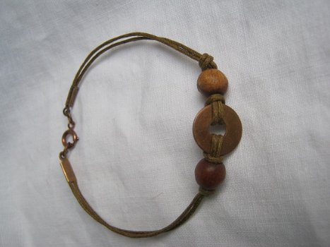 armband originele hippiearmband bruin met roog koper en houten kralen - 1