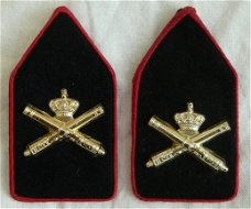 Kraagspiegels / Emblemen DT, Korps Veldartillerie, Koninklijke Landmacht.(Nr.1)
