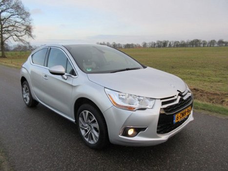 Citroën DS4 - 1.6 e-HDI 115pk So Chic Ecc Navigatie Pdc - 1