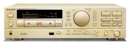 Bij DP Audio: Panasonic Philips Sharp DAT Recorder Repareren - 1
