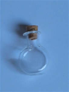 Glass bottle with cork 3