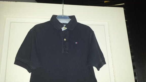 Tommy Hilfiger donker blauwe zomer polo met lichtblauw gestreept kraagje maat - 2