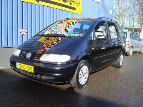 Volkswagen Sharan - 2.0 AIRCO + 7 PERSOONS - 1