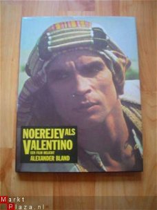 Noerejev als Valentino, een film belicht door A. Bland