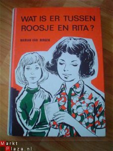 Wat is er tussen Roosje en Rita? door Marian van Bergen