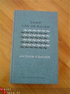 Dorp aan de rivier door Antoon Coolen