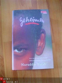 Geheimen door Nuruddin Farah - 1