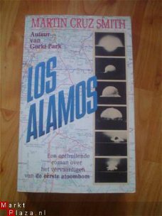Los Alamos door Martin Cruz Smith