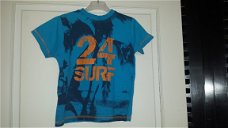 Blauw oranje surf shirt met korte mouw maat 116/122