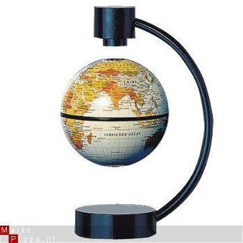 Zweefglobe wit 13cm AKTIE! - 1