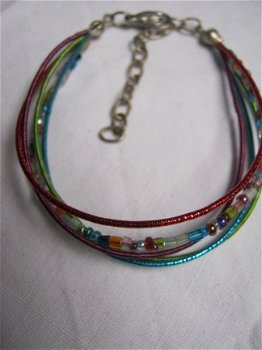 hippie armband fijntjes en kleurig hippiemarkt - 1