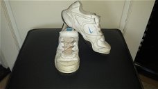 Nike witte tennisschoenen maat 33