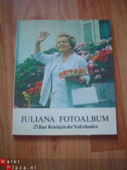 Juliana fotoalbum, 25 jaar koningin der Nederlanden - 1