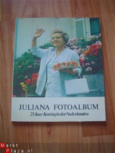 Juliana fotoalbum, 25 jaar koningin der Nederlanden