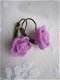 oorbellen resin roos met bronzen klap oorhaken lila paars en geel hippiemarkt - 2 - Thumbnail