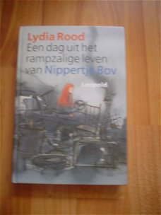 Een dag uit het rampzalige leven van Nippertje Bov, L. Rood