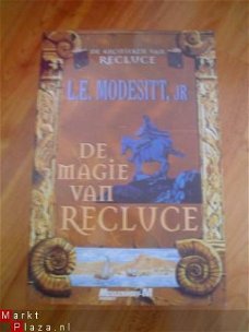 De magie van Recluce door L.E. Modesitt jr.