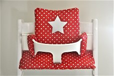 Stoelverkleiner kussen gecoat voor stokke tripp trapp kinderstoel Red Star'