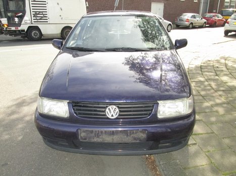 Volkswagen Polo 1997 4 deurs Plaatwerk En Onderdelen - 3