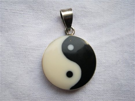 sterling zilveren yin yang hanger zwart wit hippiemarkt 925 gemerkt zilver - 1