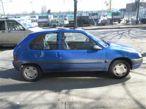 Citroën Saxo 1.4 1998 Plaatwerk en Onderdelen los op voorraad - 2