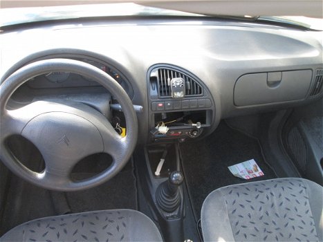 Citroën Saxo 1.4 1998 Plaatwerk en Onderdelen los op voorraad - 5