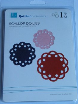 quickutz scallop doilies - 1