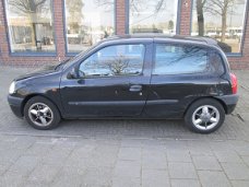 renault clio 1.6 16v. 79kw bouwjaar 2000 plaatwerk en Onderdelen