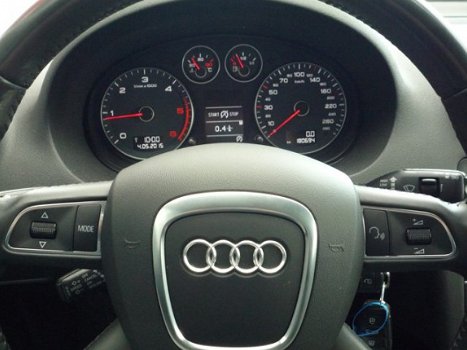 Audi A3 Sportback - 1.6 TDI | NAVIGATIE | CRUISE | CLIMA | TREKHAAK | BTW-AUTO | NIEUWE APK - 1