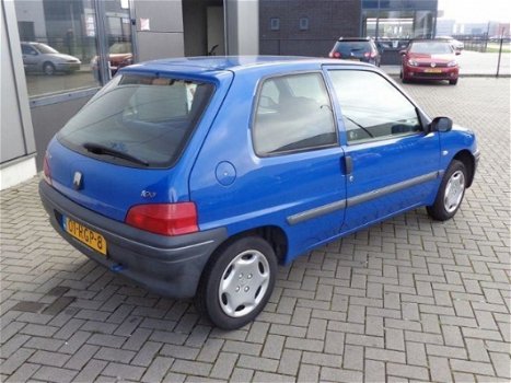 Peugeot 106 - 1.0 SKETCH BJ 2000 NETTE AUTO MET NIEUWE APK - 1