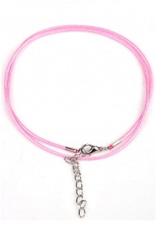 roze ketting wax koord met mooie glans met metalen slotje ± 48cm in maat verstelbaar